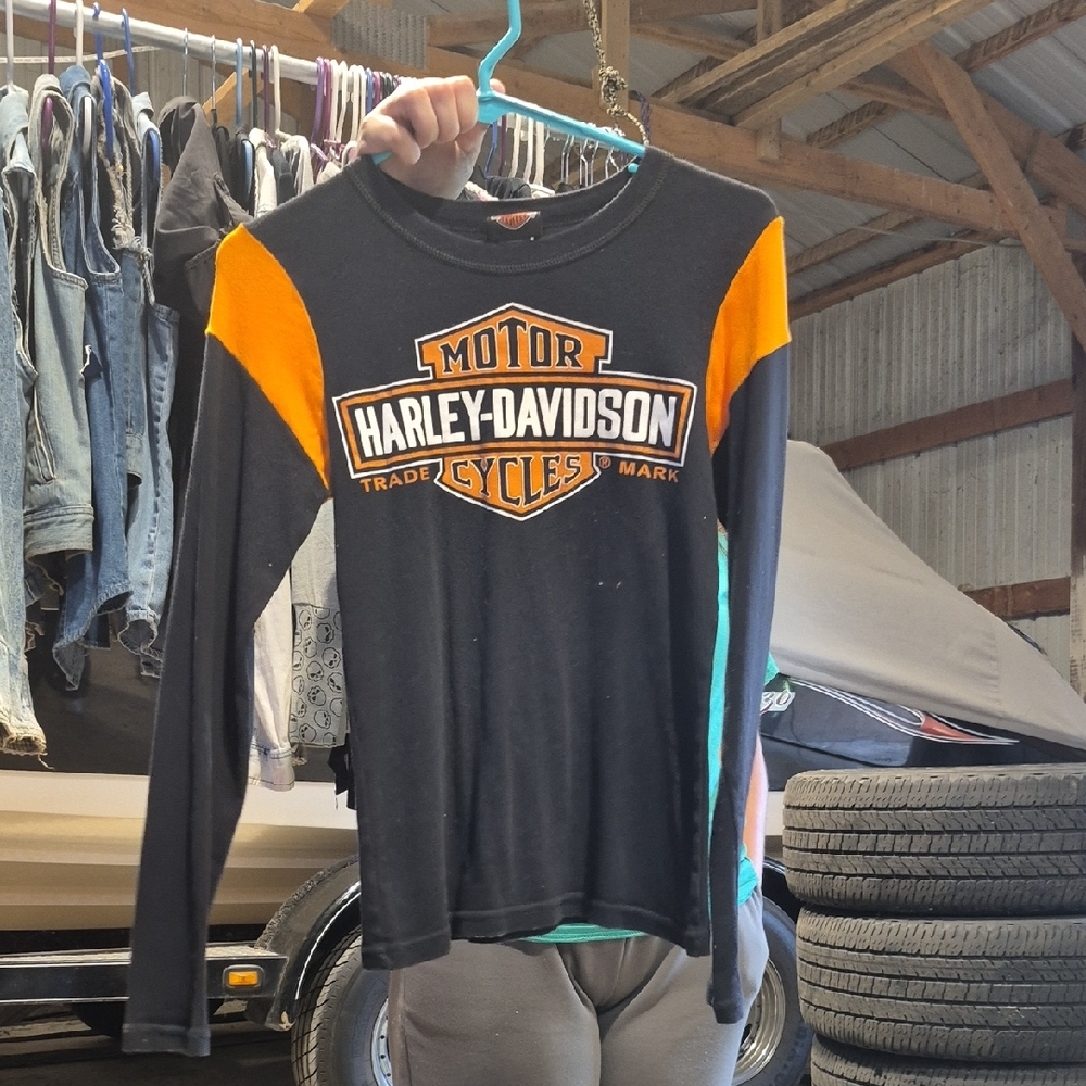 Harley-Davidson Women's Black and Orange Long Sleeve Top